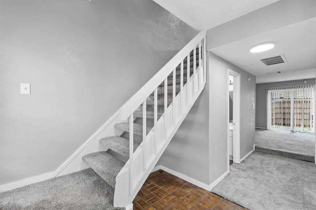 4236 Cuesta Drive Property Photo 5