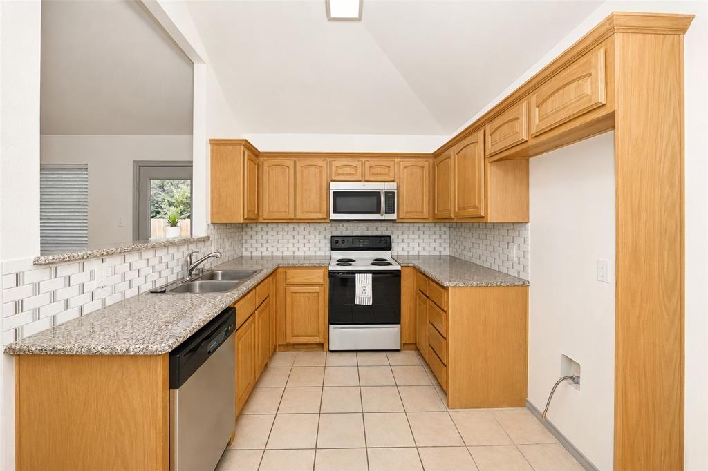 501 Brookfield Drive Property Photo 5