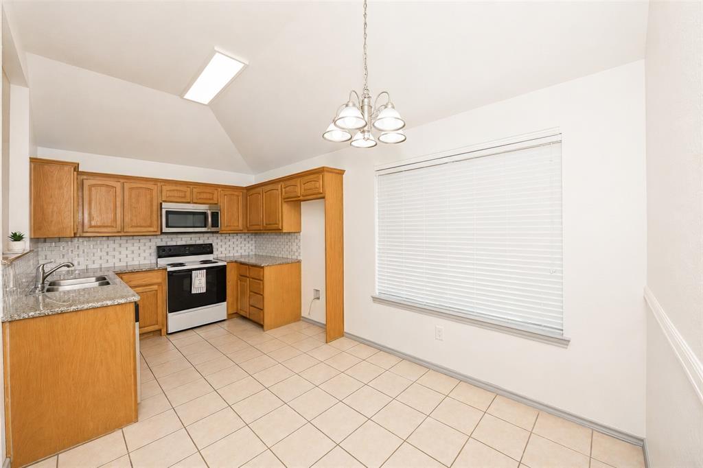501 Brookfield Drive Property Photo 6