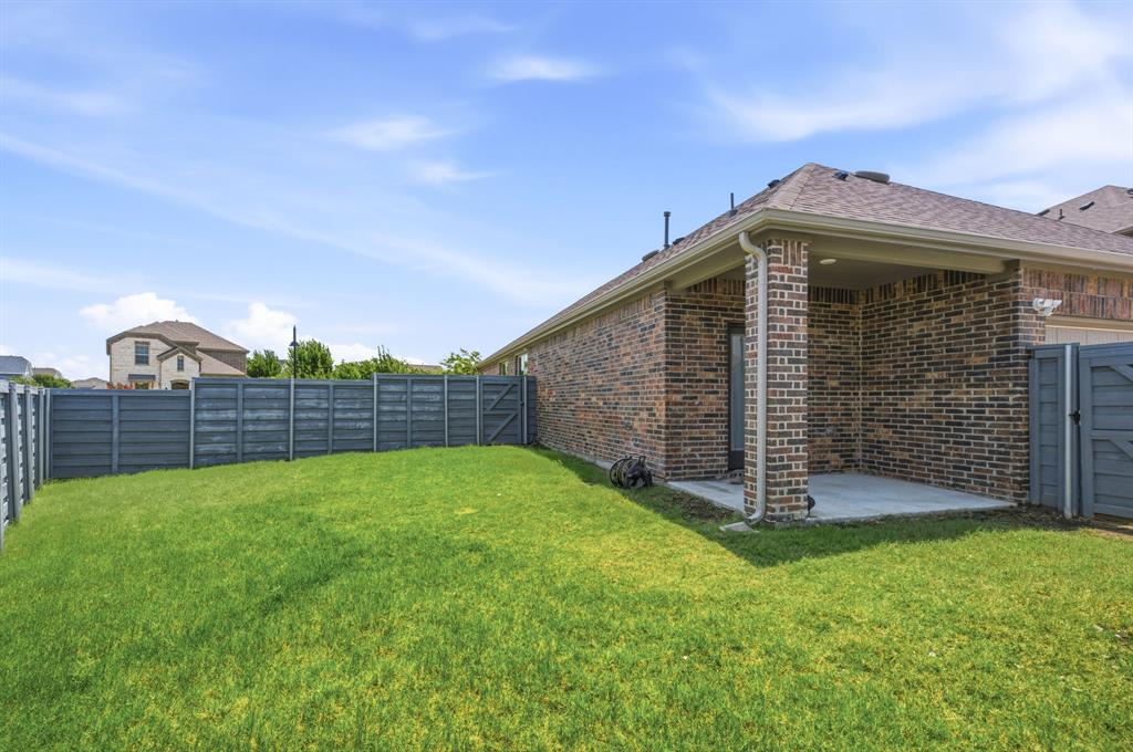 6012 Wildflower Way Property Photo 11