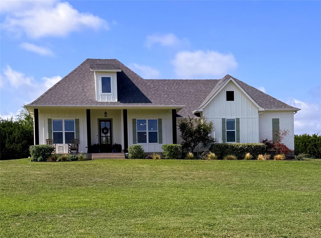 400 Stone Mountain Court Property Photo 1