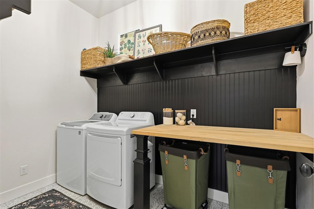 400 Stone Mountain Court Property Photo 17
