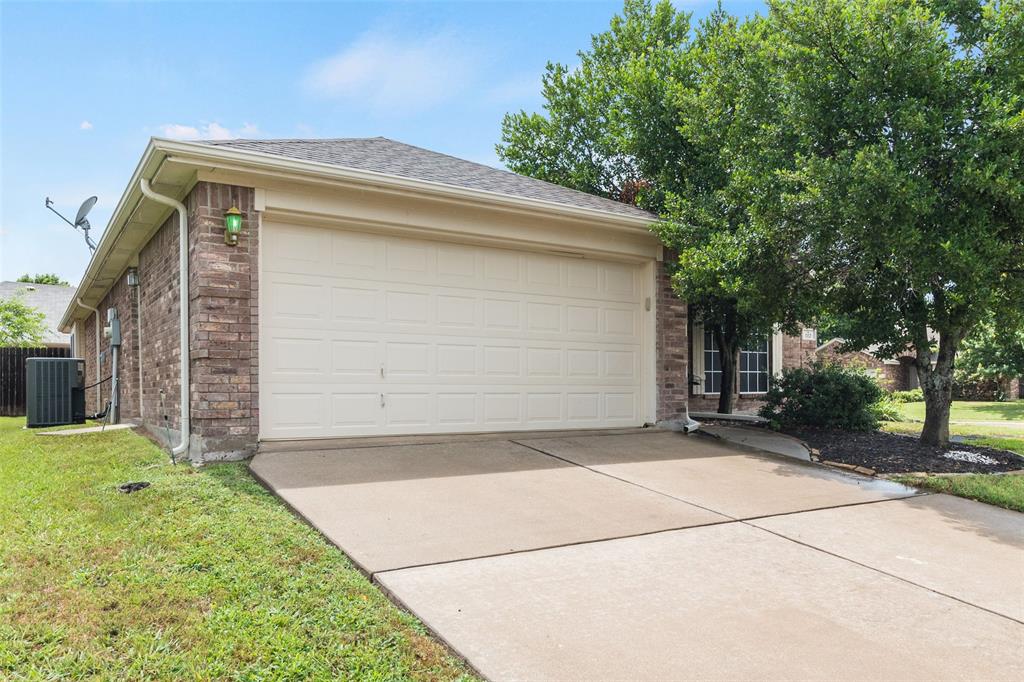112 Bridlewood Street Property Photo 2