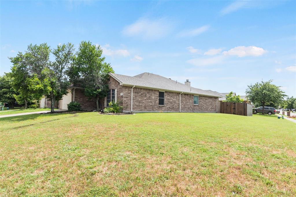 112 Bridlewood Street Property Photo 3
