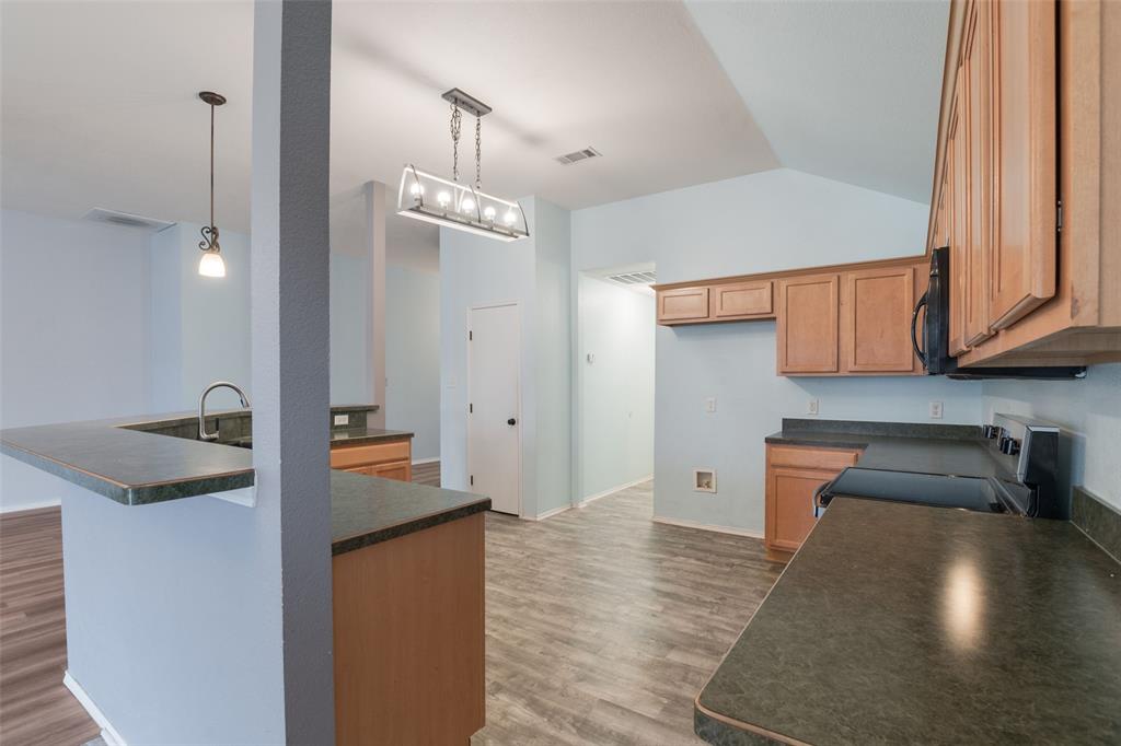 112 Bridlewood Street Property Photo 10
