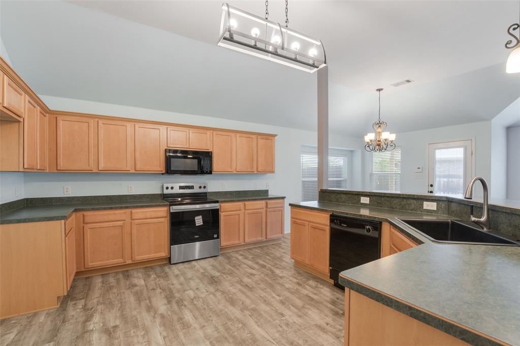112 Bridlewood Street Property Photo 12