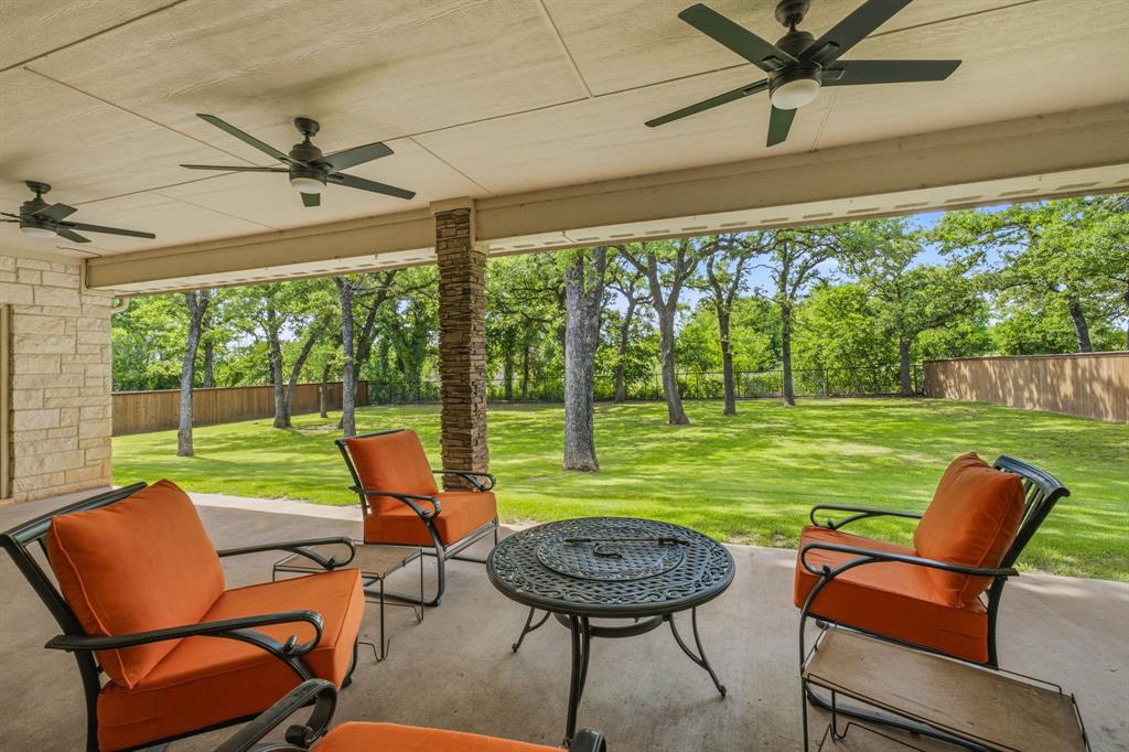 1085 Walking Horse Drive Property Photo 4