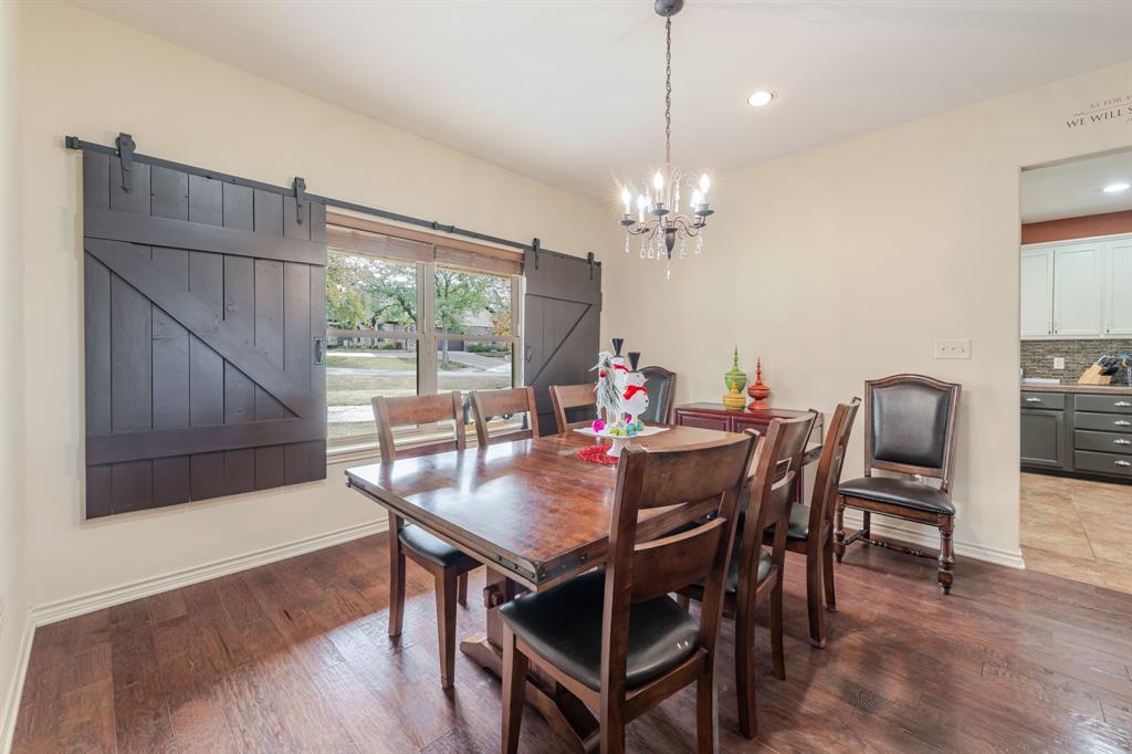 1085 Walking Horse Drive Property Photo 9