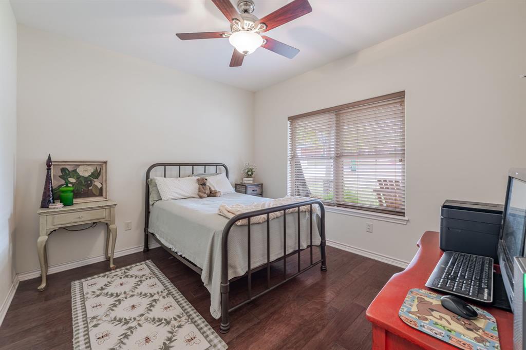 1085 Walking Horse Drive Property Photo 14