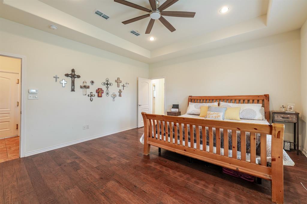 1085 Walking Horse Drive Property Photo 19