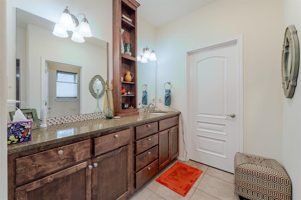 1085 Walking Horse Drive Property Photo 21