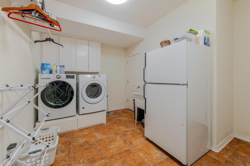 1085 Walking Horse Drive Property Photo 25