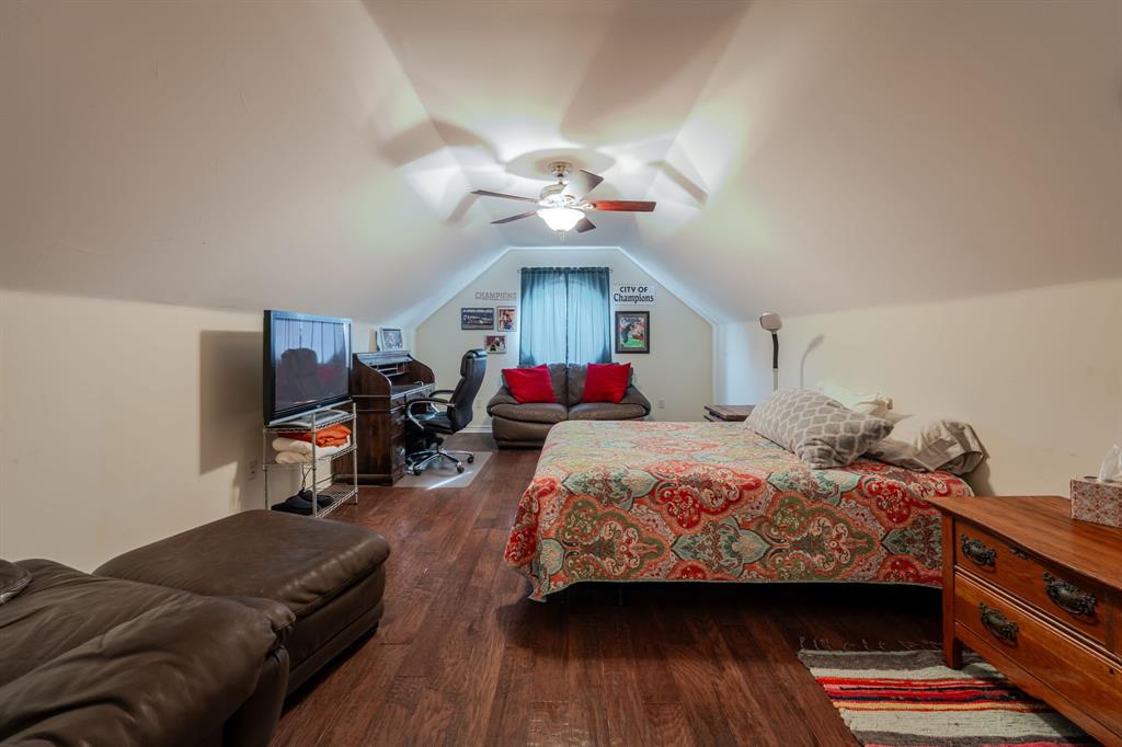 1085 Walking Horse Drive Property Photo 27