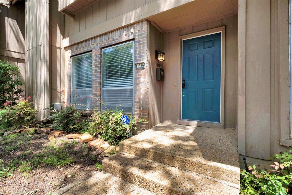 11926 Leisure Drive Property Photo 1