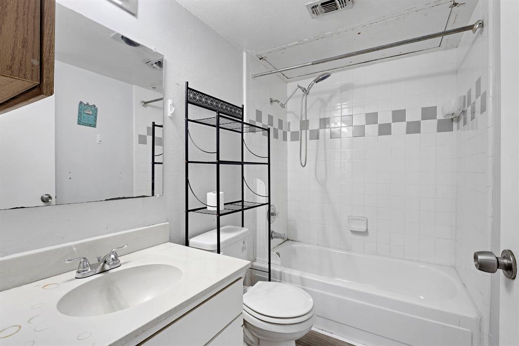 11926 Leisure Drive Property Photo 14