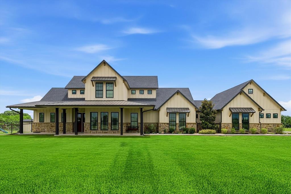 6020 Honeysuckle Road