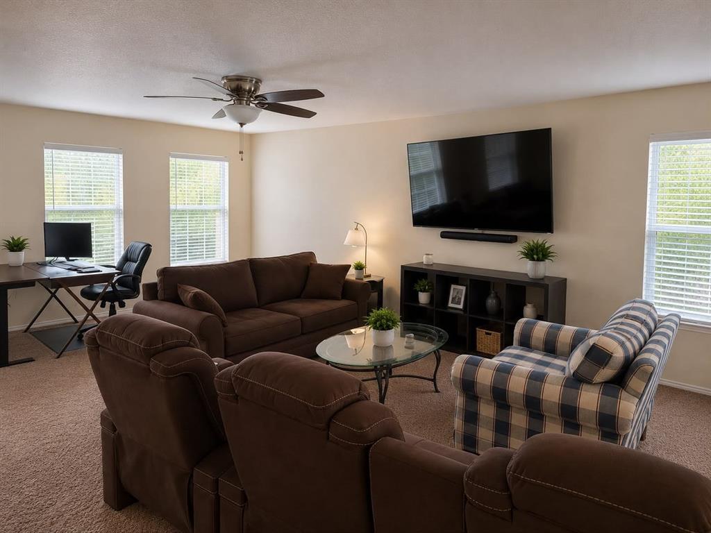 2313 Orchid Drive Property Photo 3