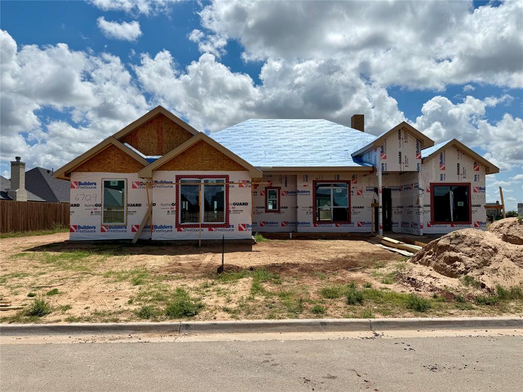 6709 Horse Head Crossing Property Photo 1