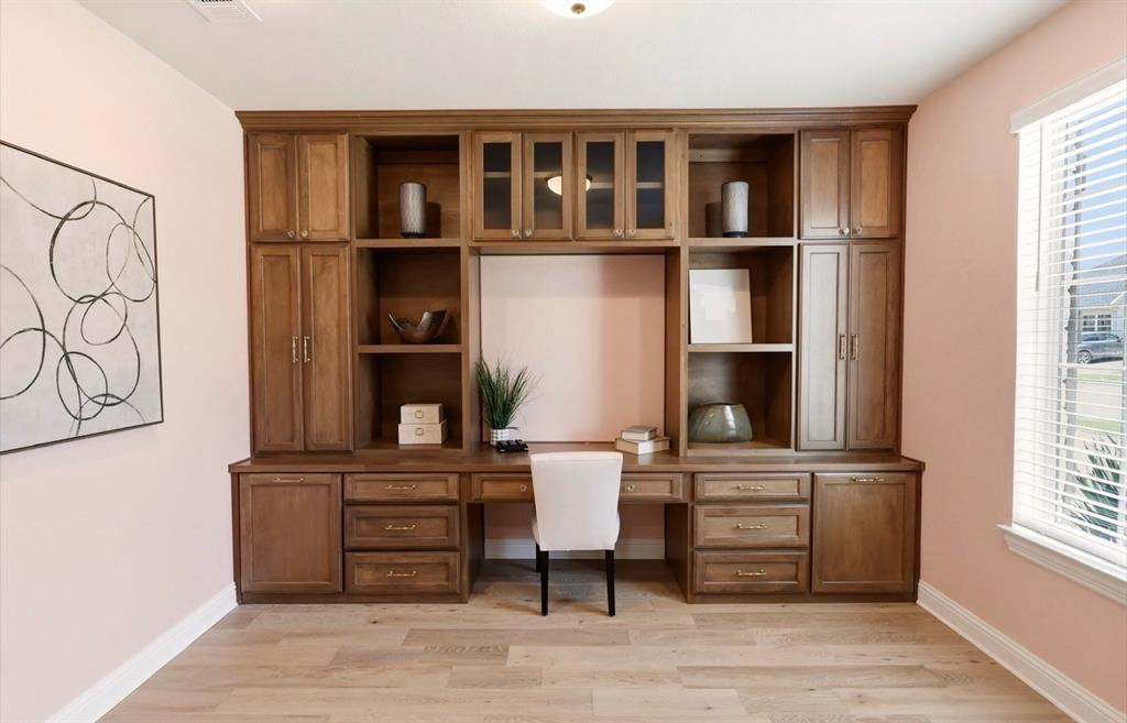 3005 Walker Way Property Photo 15