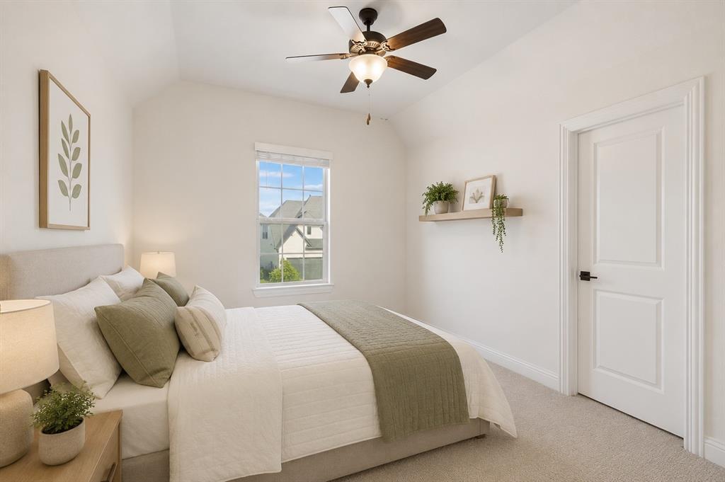 3005 Walker Way Property Photo 17