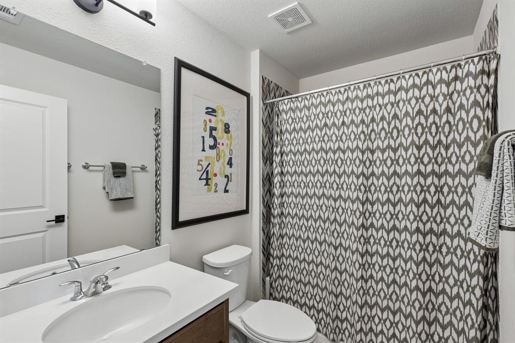 3005 Walker Way Property Photo 19