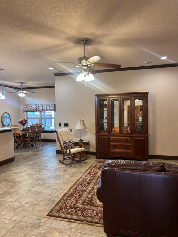 310 Donna Circle Property Photo 2