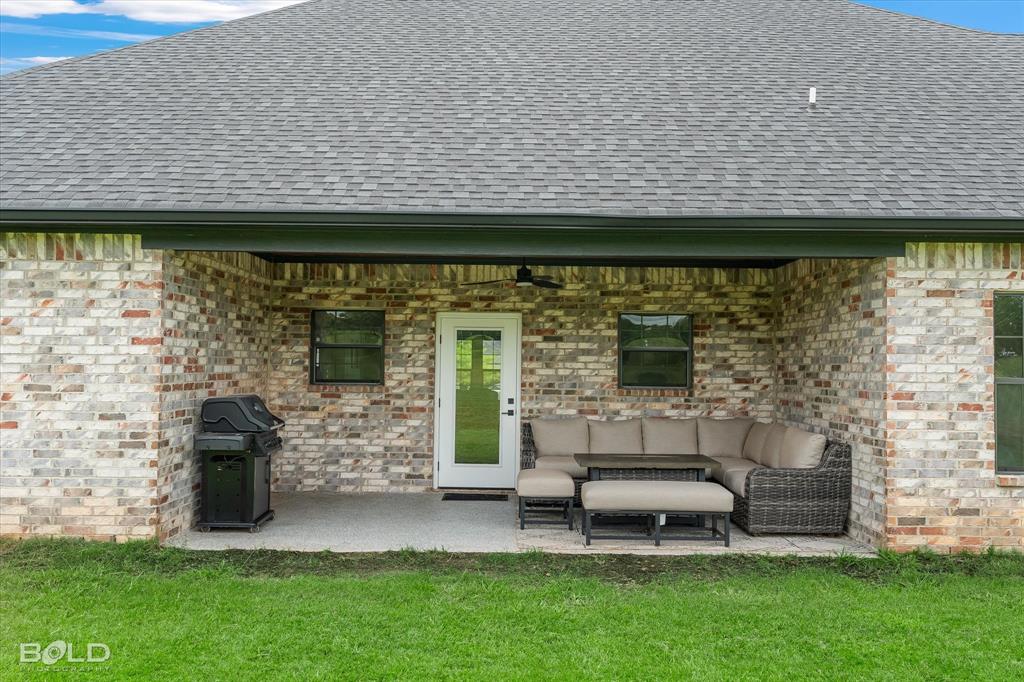 20 Legacy Court Property Photo 6