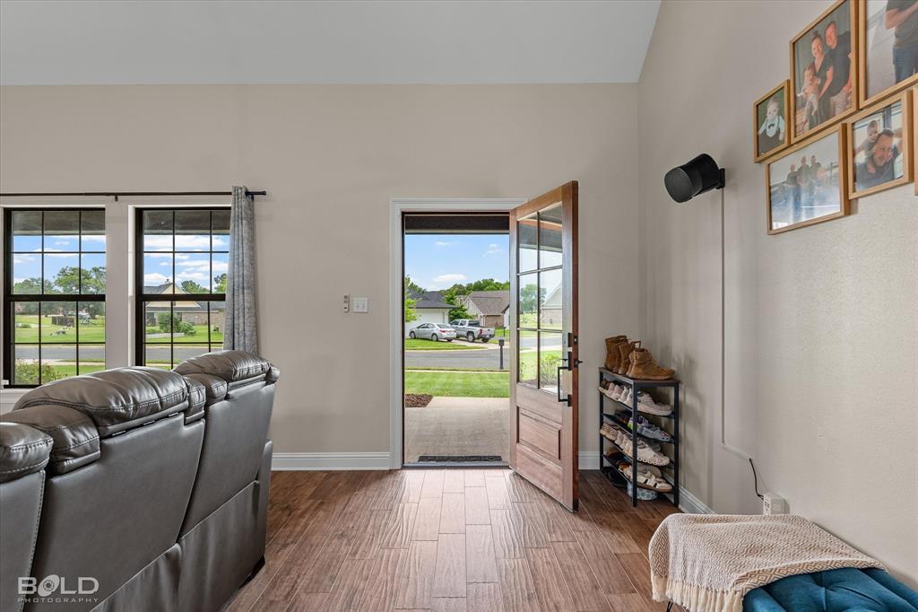 20 Legacy Court Property Photo 8