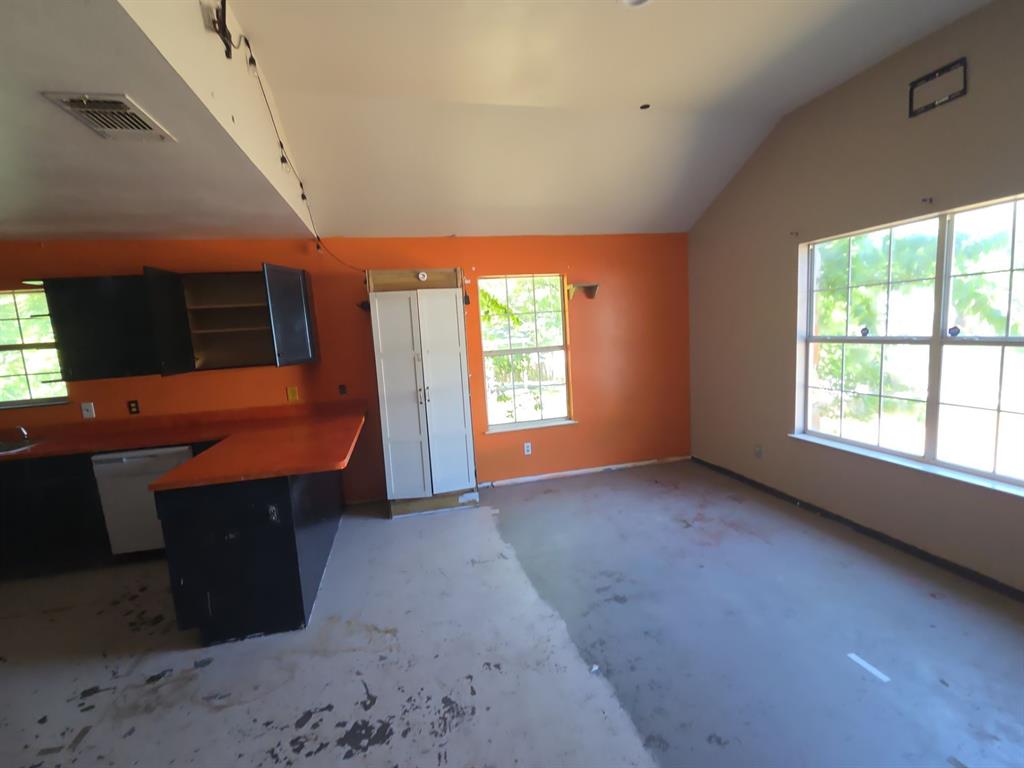 609 Bryan Street Property Photo 2
