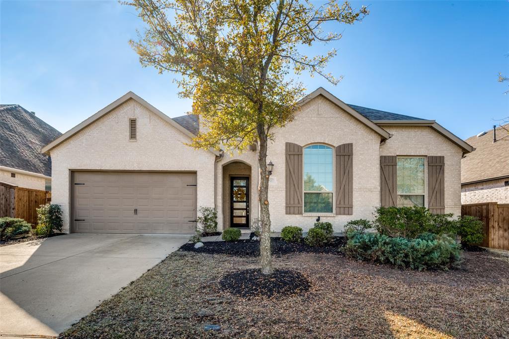 3921 Redbud Drive Property Photo 5