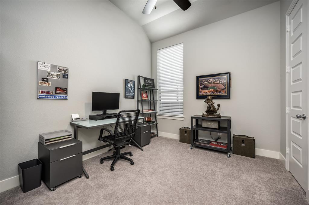3921 Redbud Drive Property Photo 22