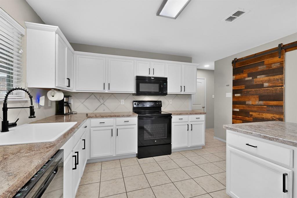1524 Quails Nest Drive Property Photo 6