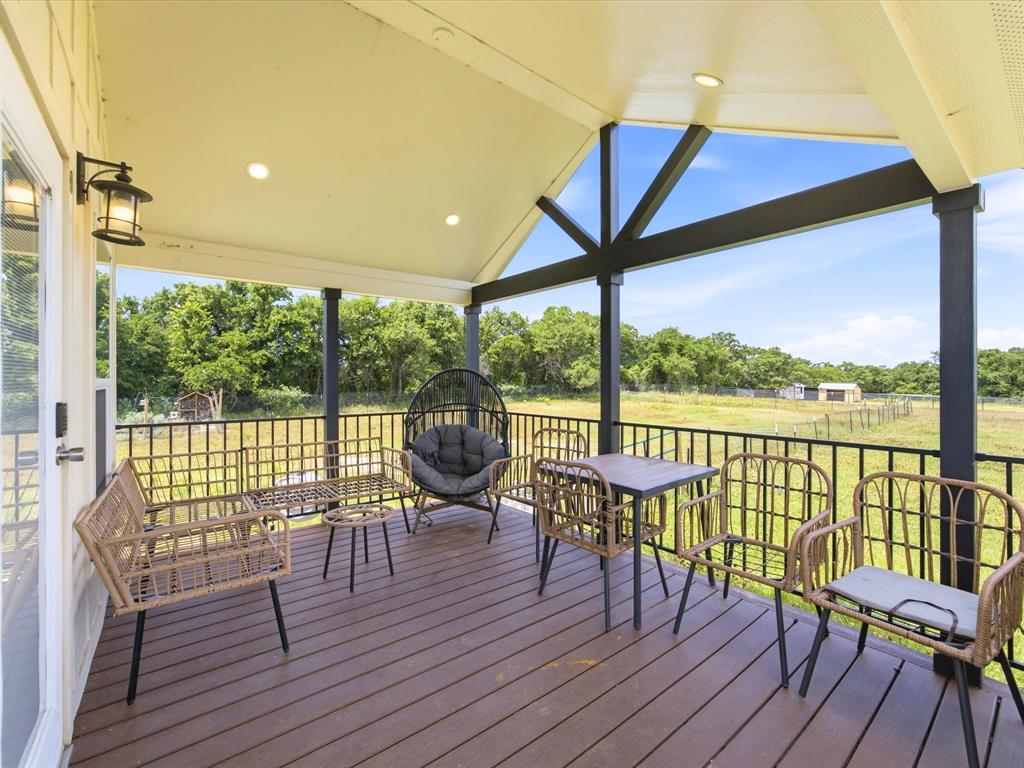 828 Wilson Road Property Photo 3