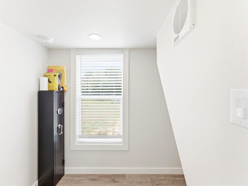 828 Wilson Road Property Photo 12