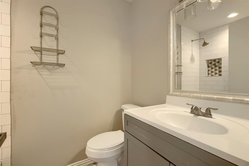 3230 Rock Bluff Drive Property Photo 19