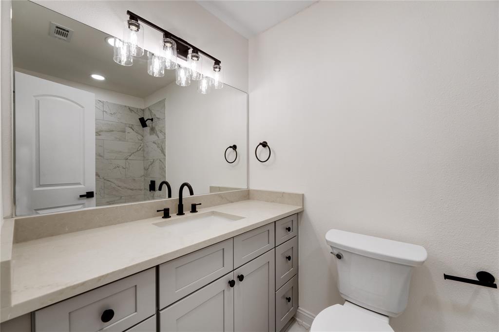 8616 Flicker Lane Property Photo 14