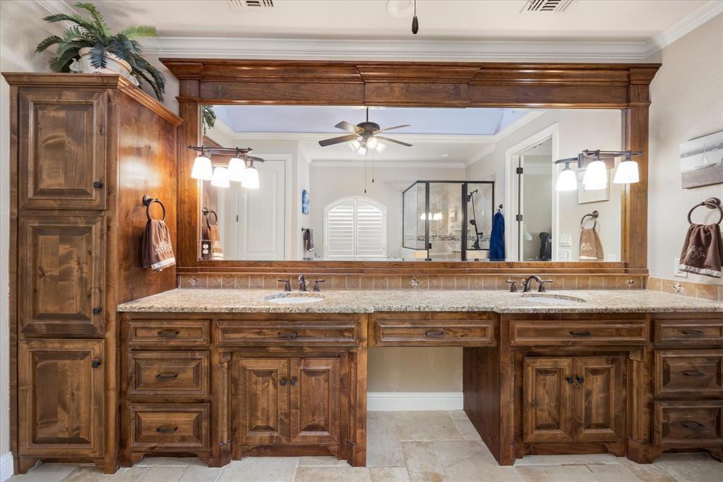 1011 Sunset Bay Court Property Photo 19