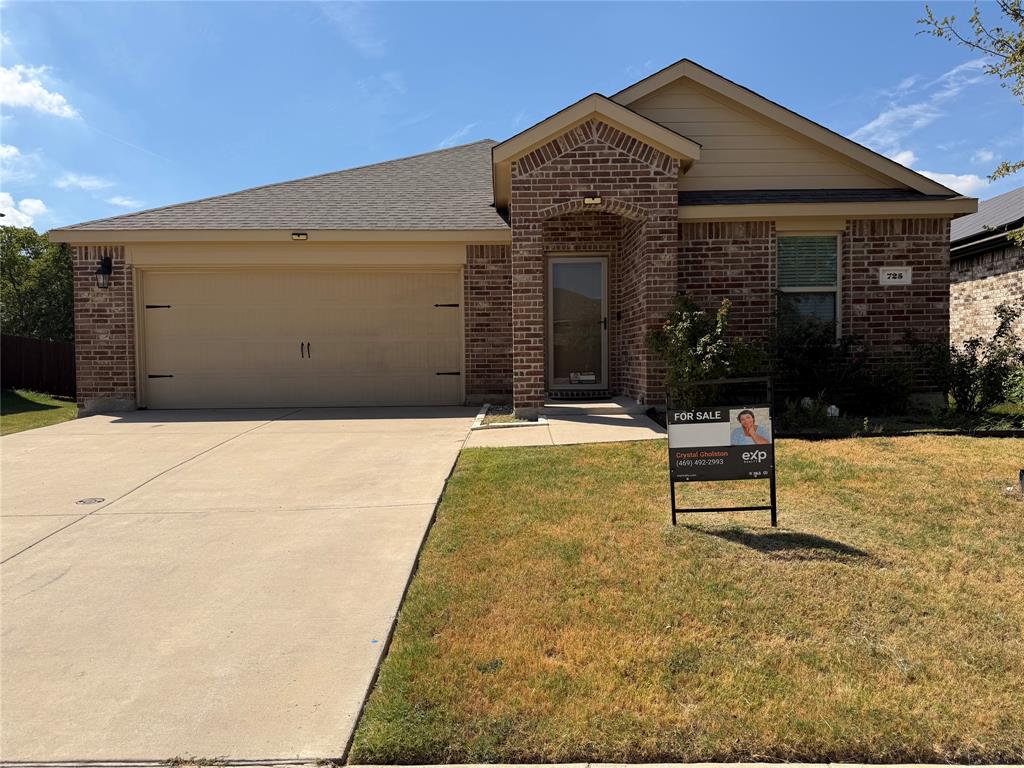 725 Emerald Drive Property Photo 1