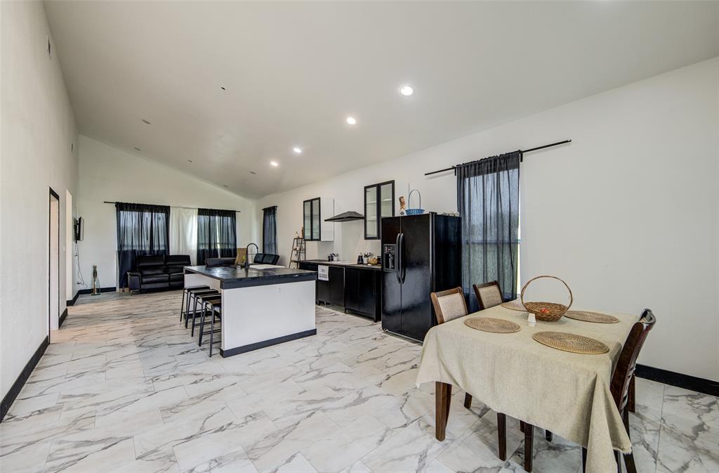 141 Wheelis Loop Property Photo 8