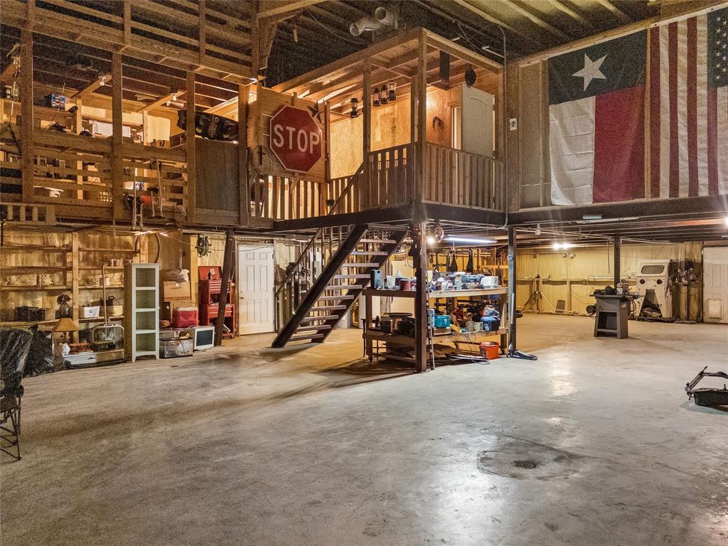 10405 Lipan Highway Property Photo 33