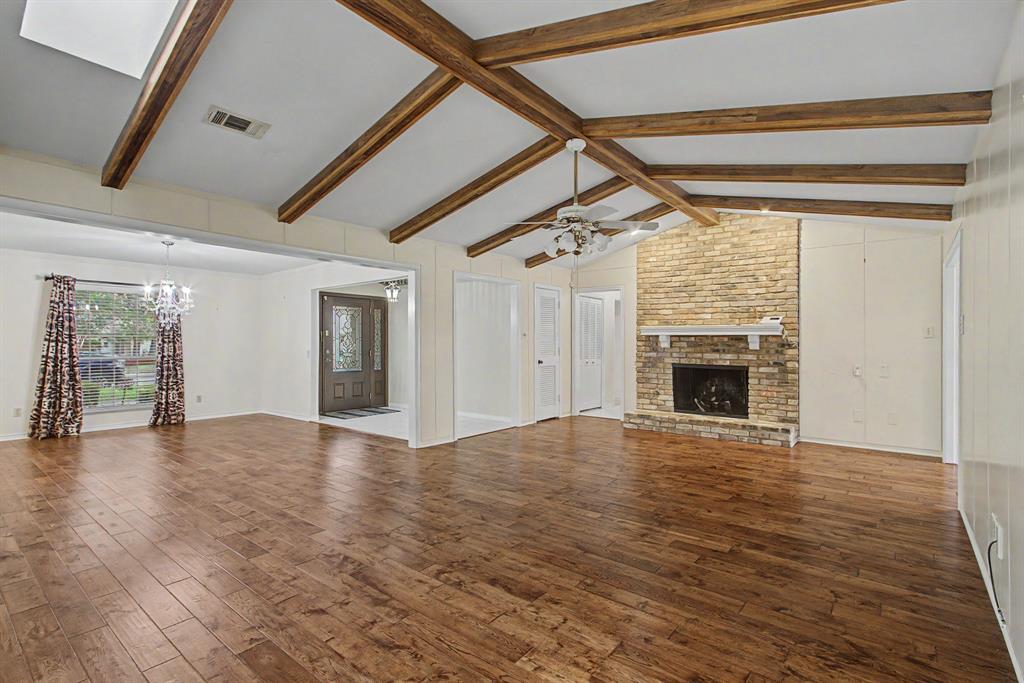 2110 Juanita Drive Property Photo 10
