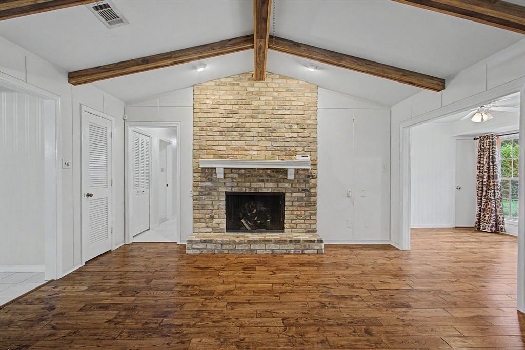 2110 Juanita Drive Property Photo 11