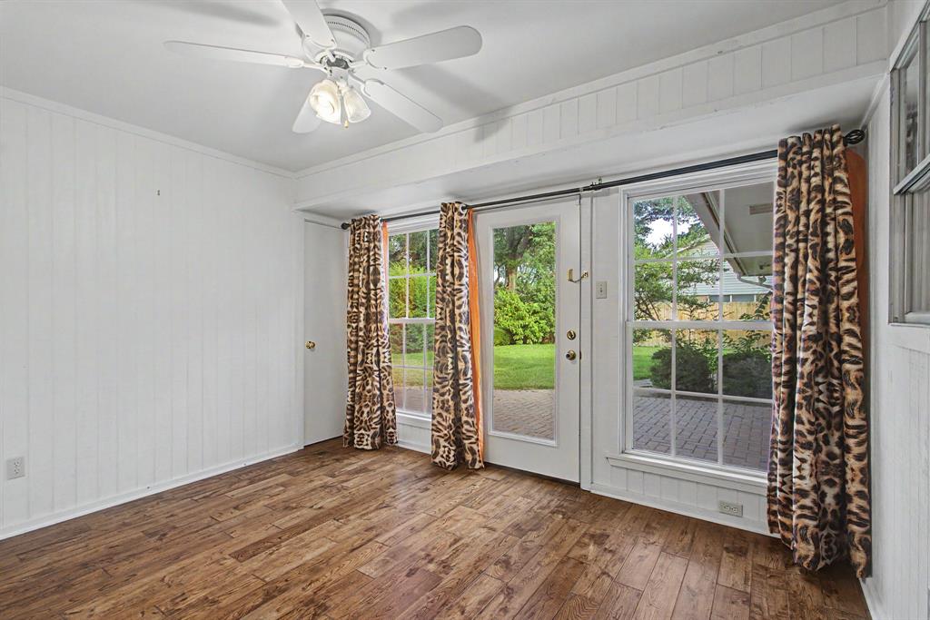 2110 Juanita Drive Property Photo 15