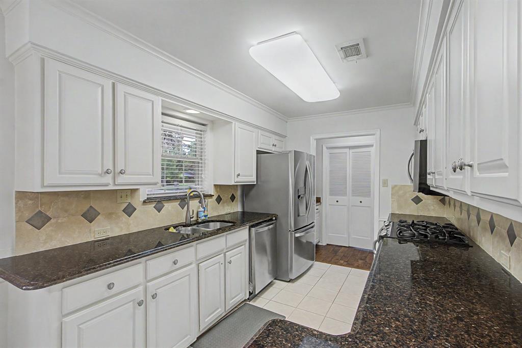 2110 Juanita Drive Property Photo 16