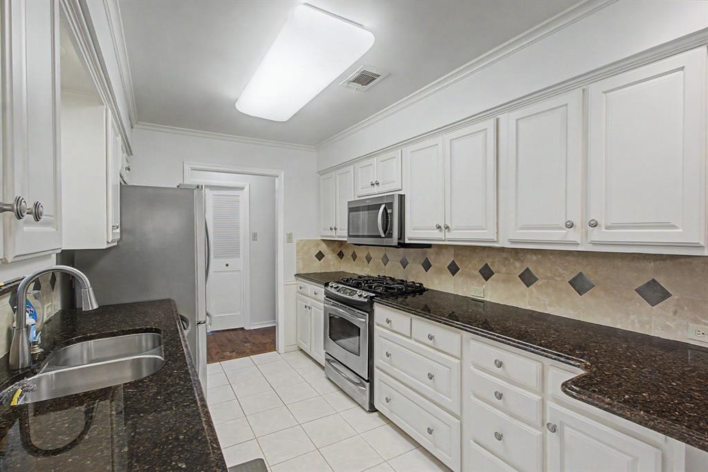 2110 Juanita Drive Property Photo 17
