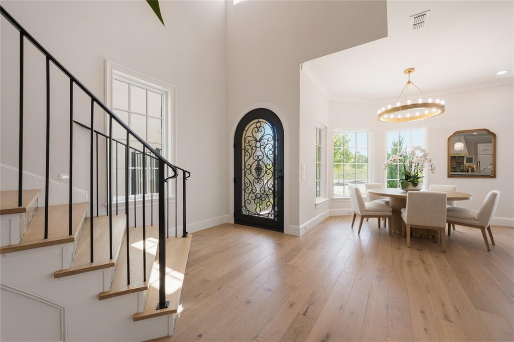 2959 Sunset Boulevard Property Photo 6