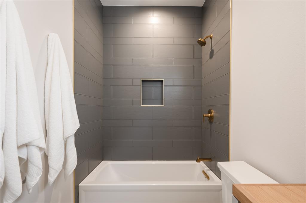 2959 Sunset Boulevard Property Photo 35