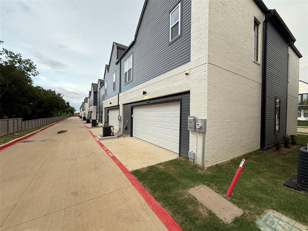 2239 Moonflower Court Bldg 21-2239 Property Photo 6