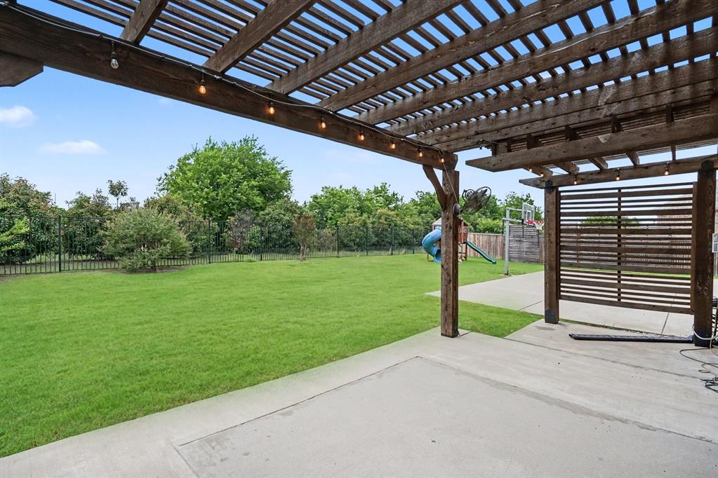 273 Shallow Brook Drive Property Photo 36