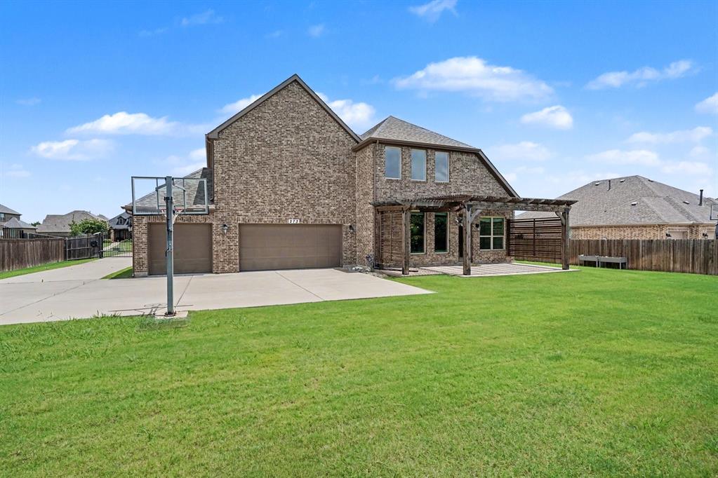 273 Shallow Brook Drive Property Photo 38
